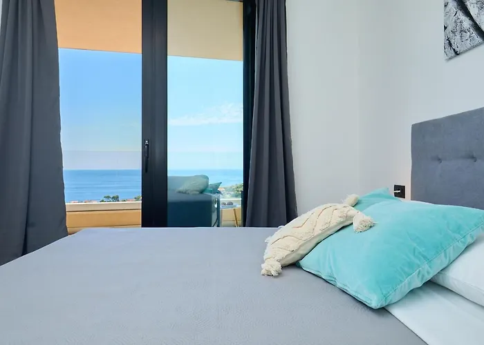 Hedera Estate, Hedera A40