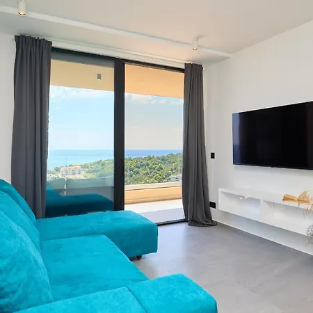 Hedera Estate, Hedera A40